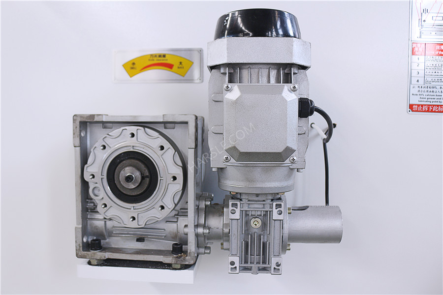 QC11K-8X2500 Guillotine shear (2) QC11K-8X2500断头台剪(2)