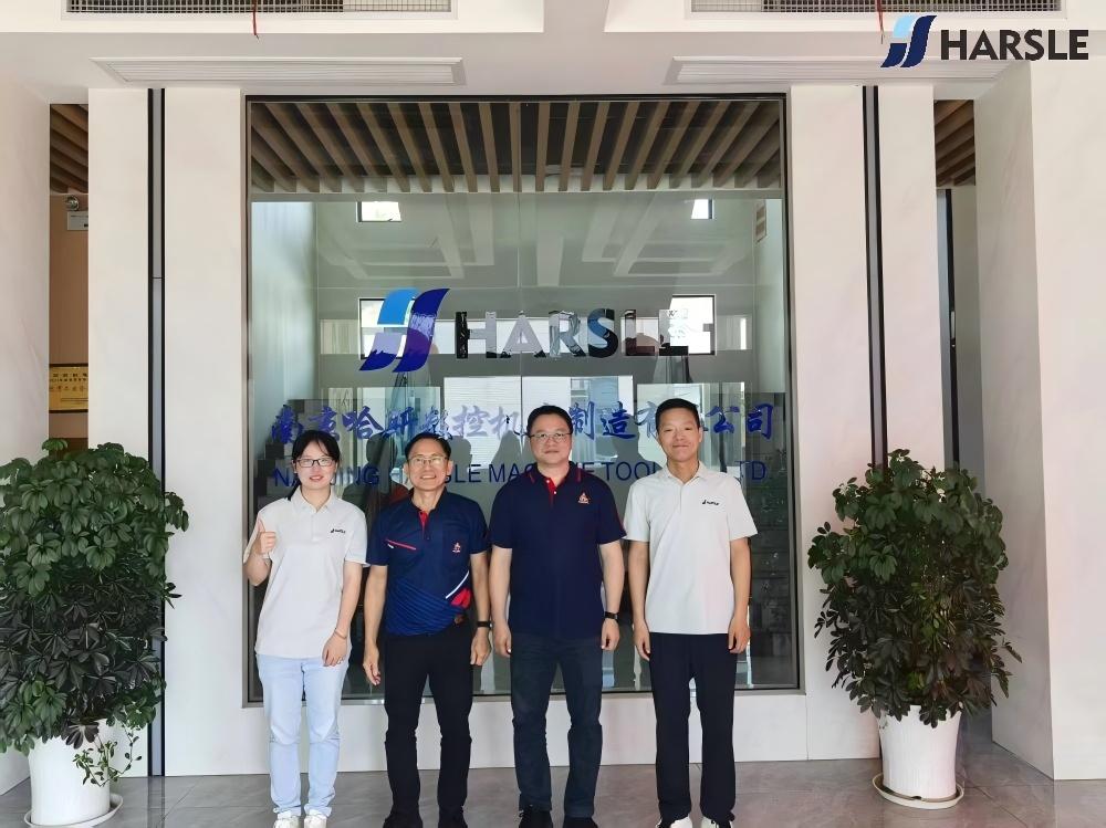 新闻｜哈斯数控：6月客户到访——见证我们的创新与专业
